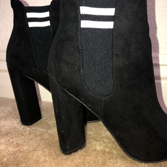 Black Open-Toe Booties - Picture 3 of 4